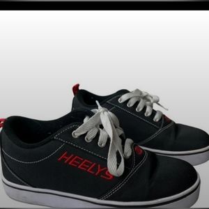 HEELYS  Shoe Skate Youth 6 Black Red Tie No Wheels Y2K Athleisure